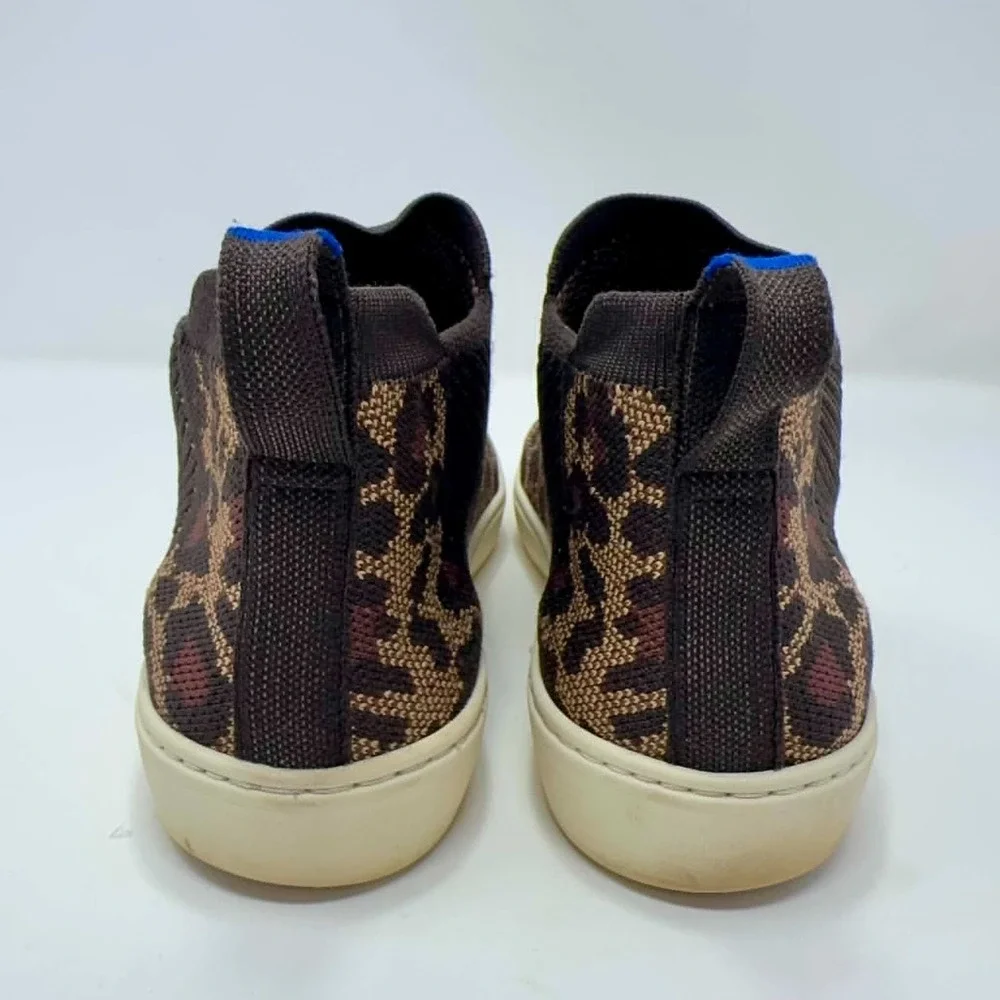 Rothys Chelsea Boots Women's Size 9 Wildcat Leopard Print Minimalist Comfort